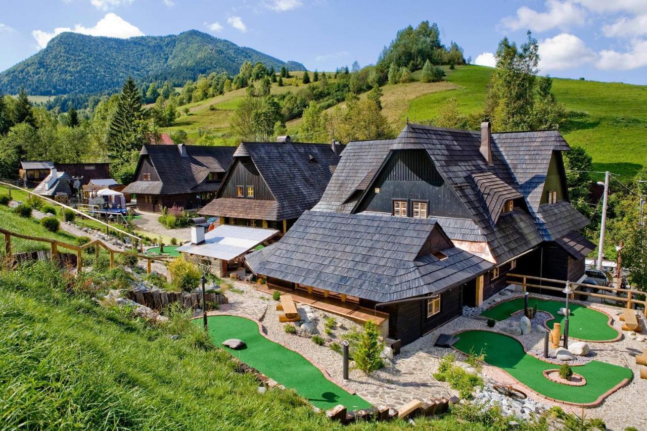 Wellness Rezort Janosikov Dvor Zázrivá Buitenkant foto