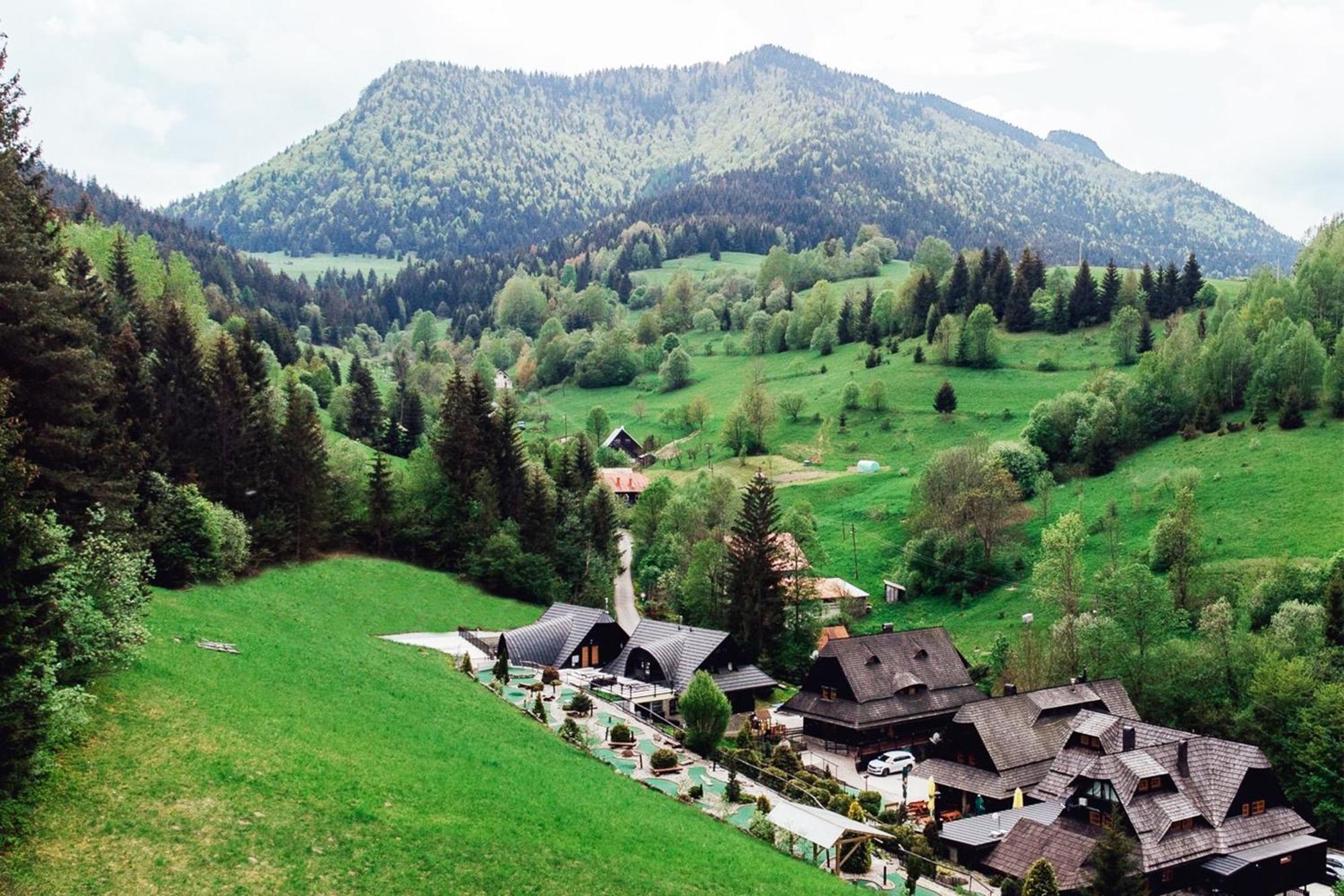 Wellness Rezort Janosikov Dvor Zázrivá Buitenkant foto