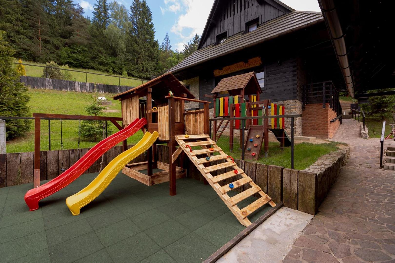 Wellness Rezort Janosikov Dvor Zázrivá Buitenkant foto
