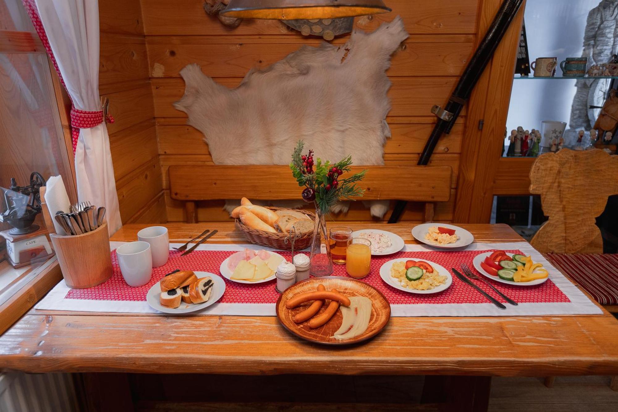 Wellness Rezort Janosikov Dvor Zázrivá Buitenkant foto