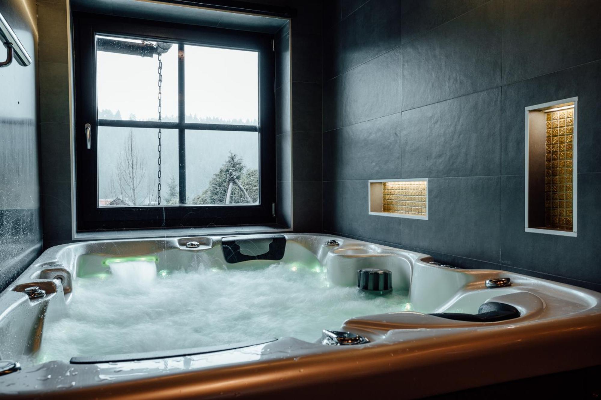 Wellness Rezort Janosikov Dvor Zázrivá Buitenkant foto